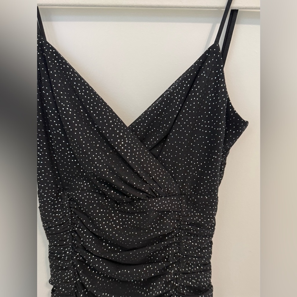 Lucy in the Sky NWOT Black Glitter Ruched Mini Dress - Picture 3 of 8